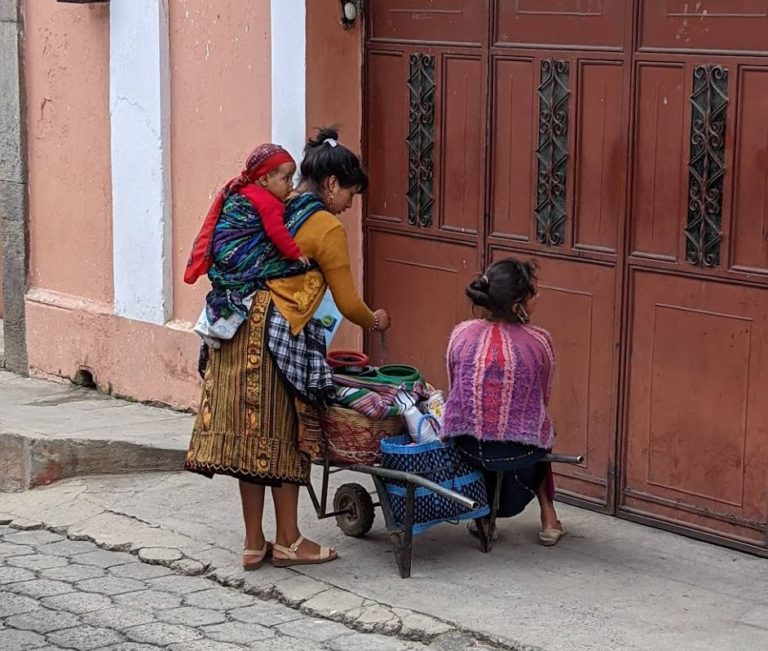 Femme dans la rue 2